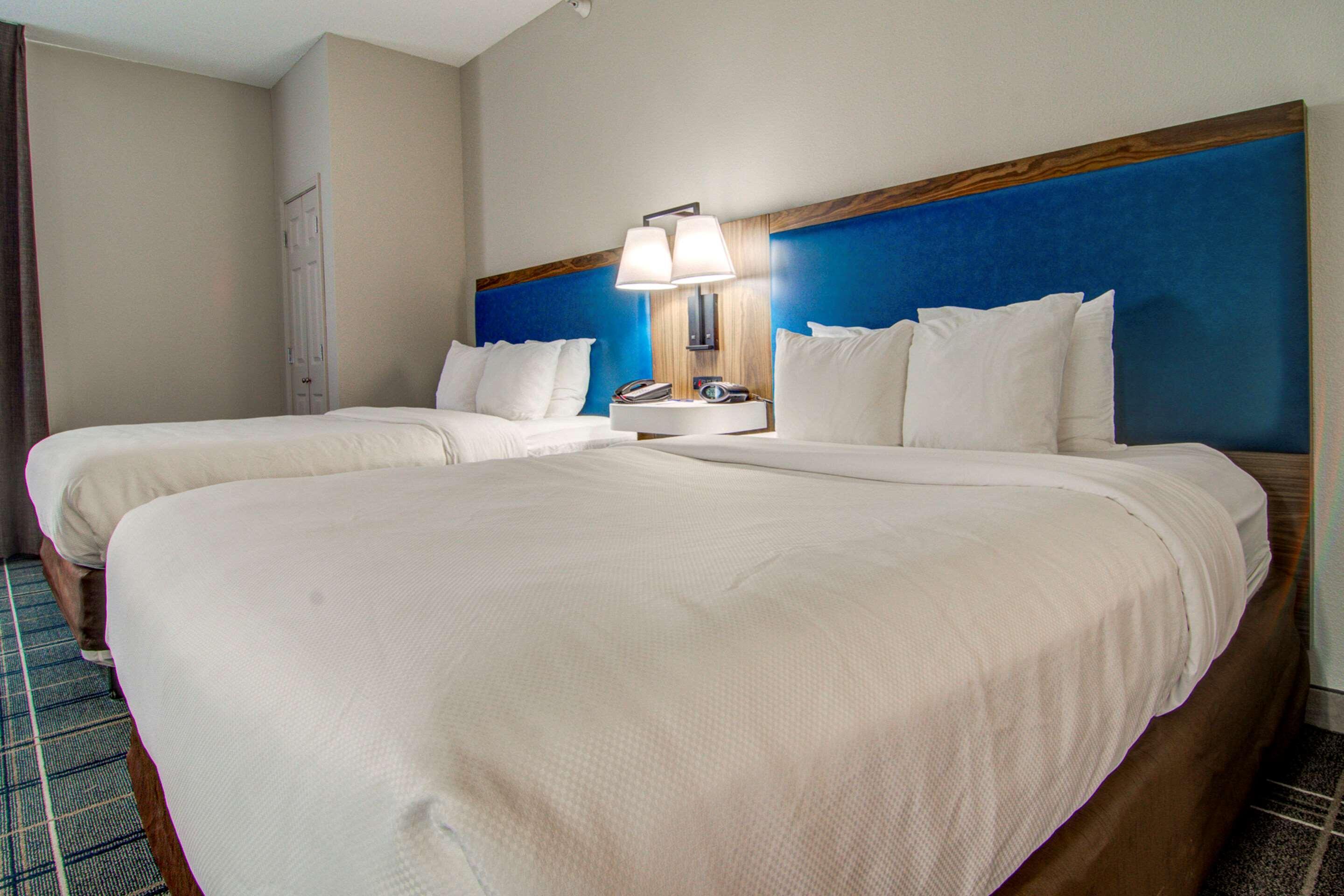 Comfort Suites Newport News Airport Екстериор снимка