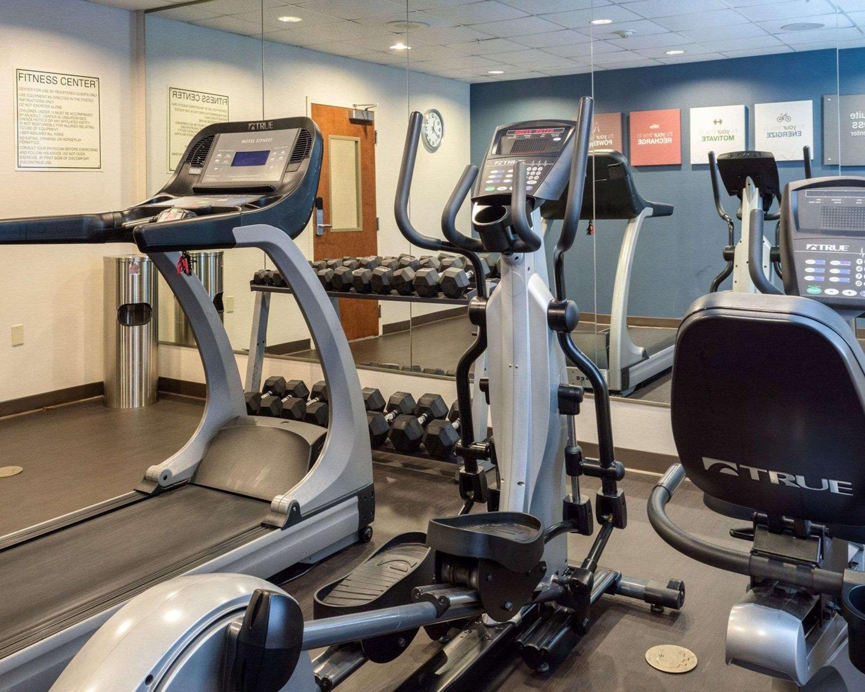 Comfort Suites Newport News Airport Екстериор снимка