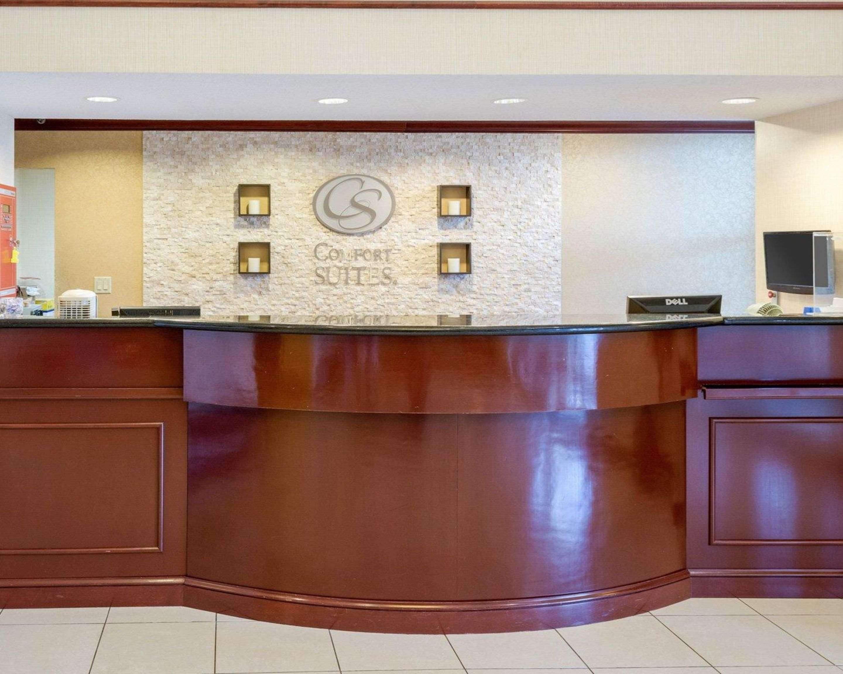Comfort Suites Newport News Airport Екстериор снимка