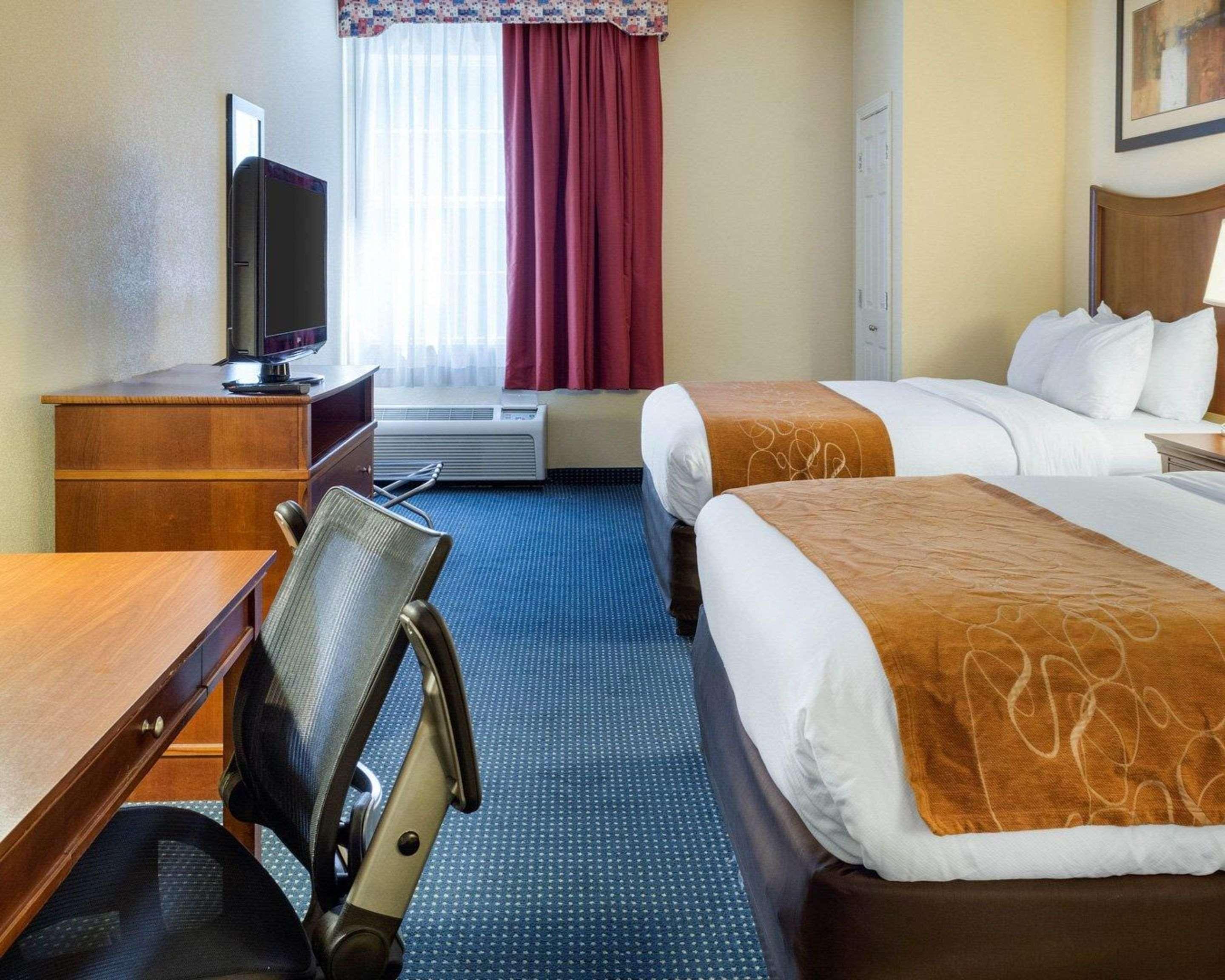 Comfort Suites Newport News Airport Екстериор снимка
