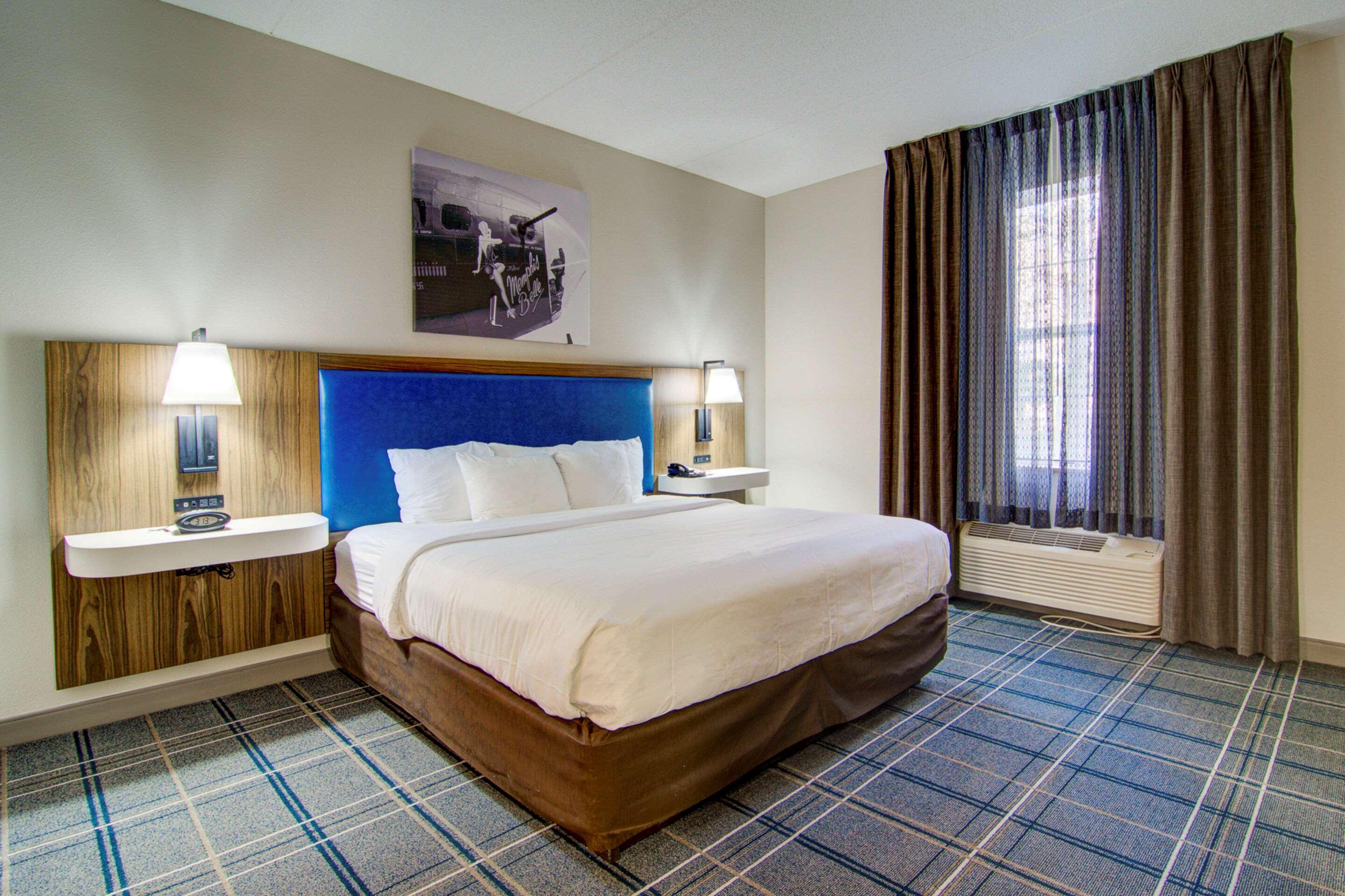 Comfort Suites Newport News Airport Екстериор снимка