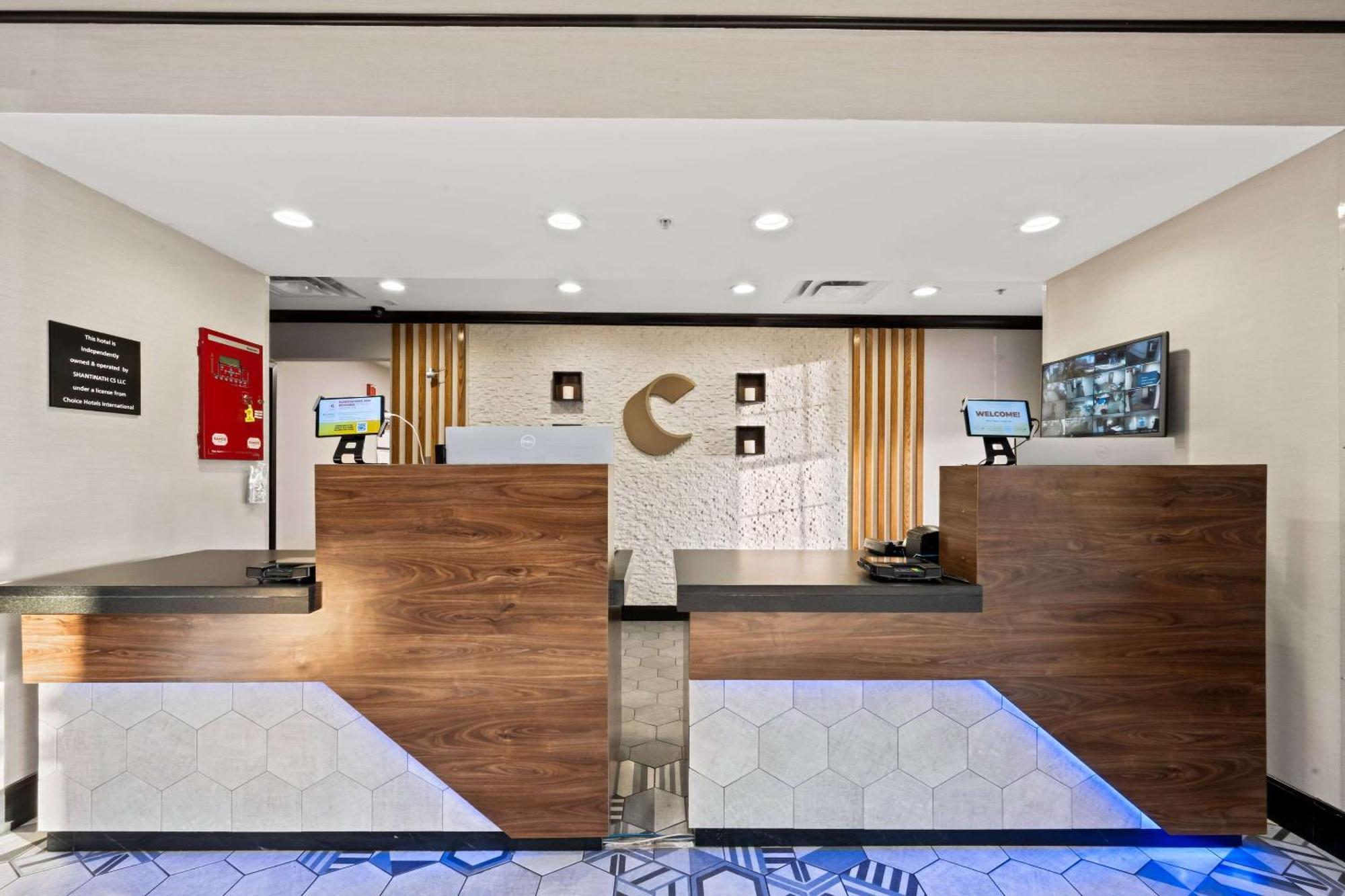 Comfort Suites Newport News Airport Екстериор снимка