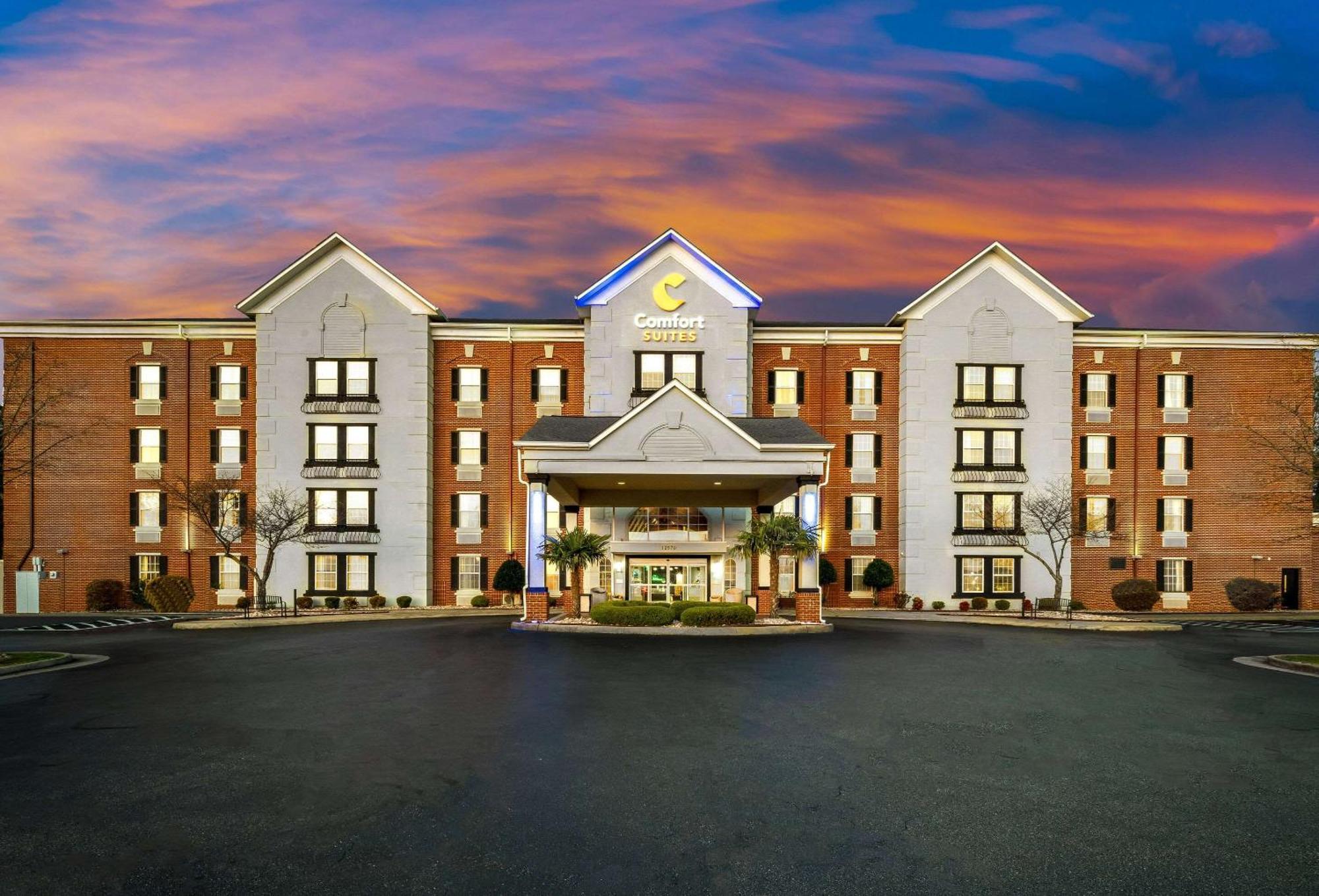 Comfort Suites Newport News Airport Екстериор снимка