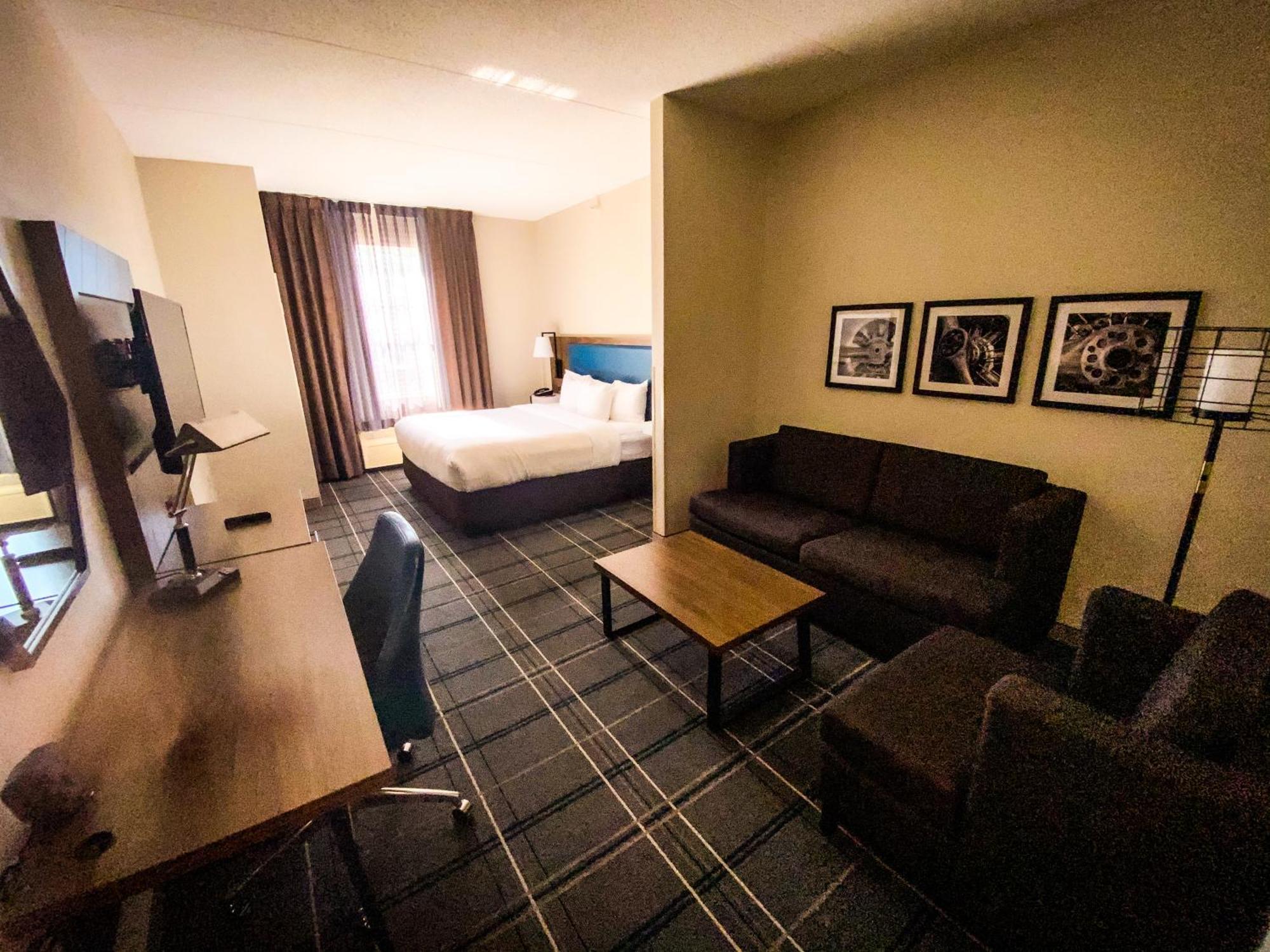 Comfort Suites Newport News Airport Стая снимка